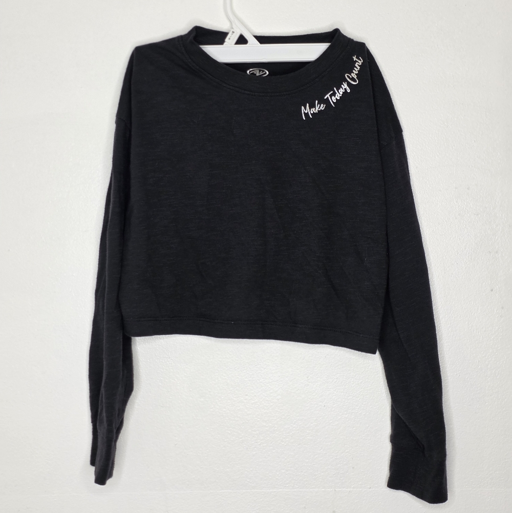 Athletic Works Black Long Sleeve Cropped Tee